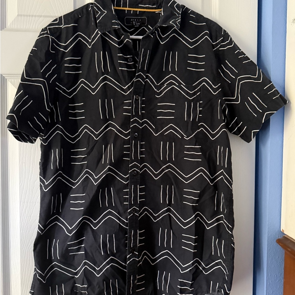 Black and White Patterned Men's Shirt